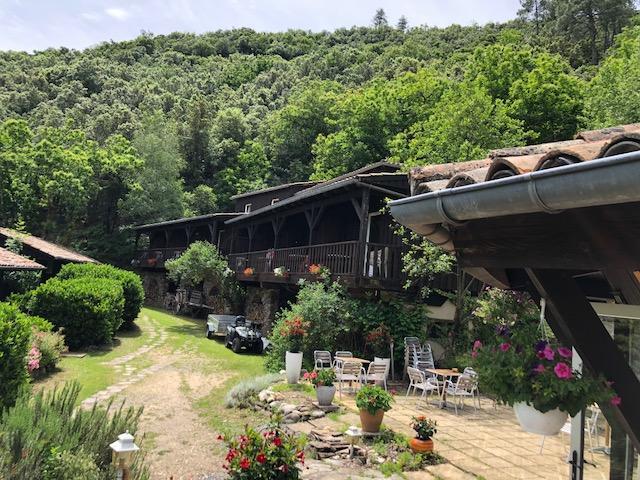 Hotel Le Sentier des Arches Beaumont  Exterior foto